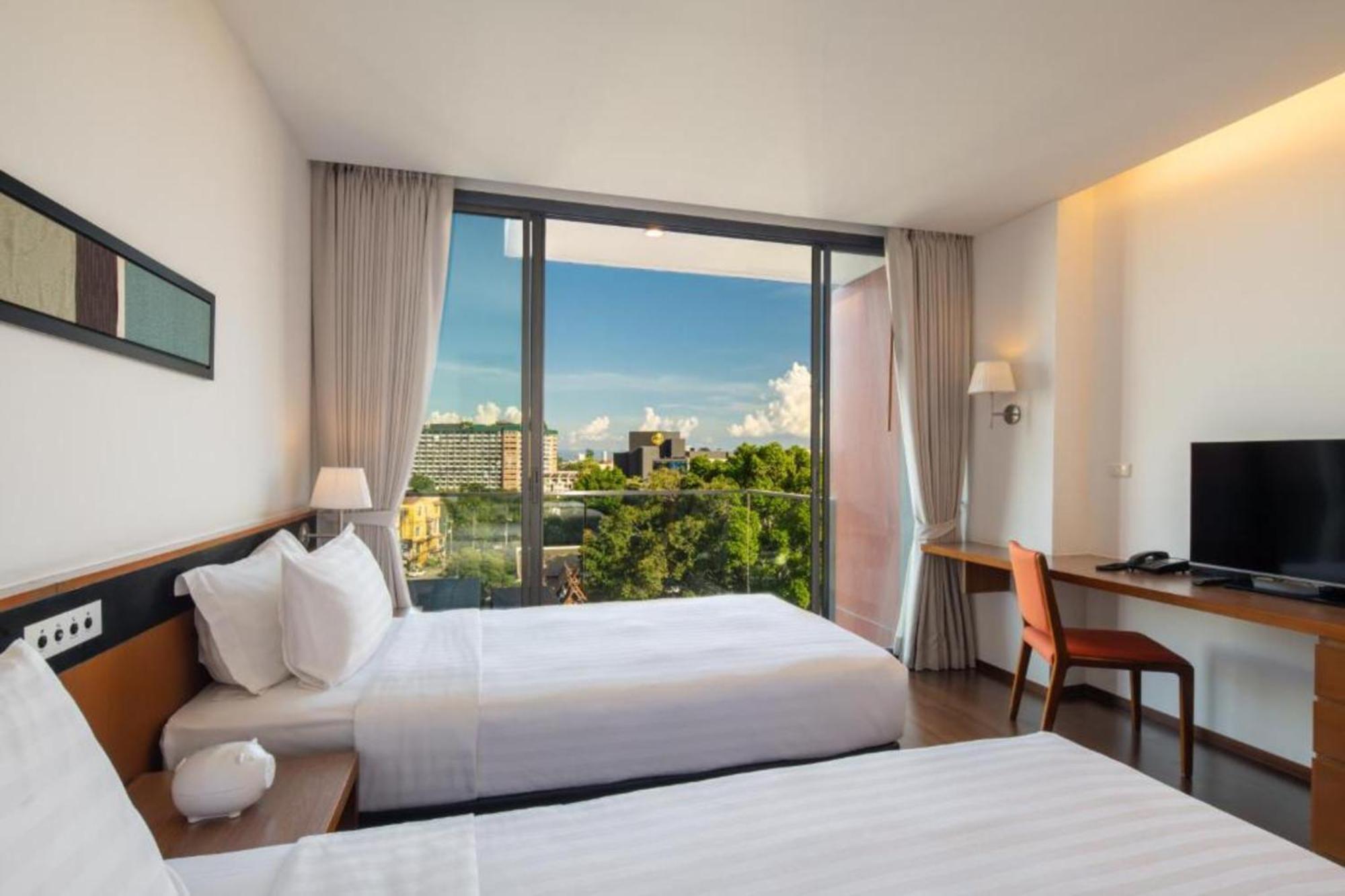 Eastin Tan Hotel Chiang Mai Exteriör bild